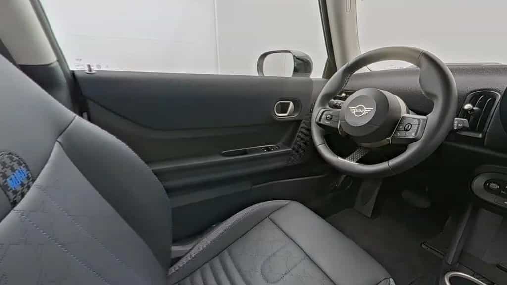 MINI Cooper C 04/2025-photo-10