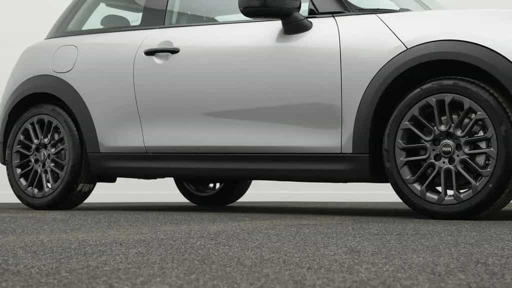 MINI Cooper C 04/2025-photo-19