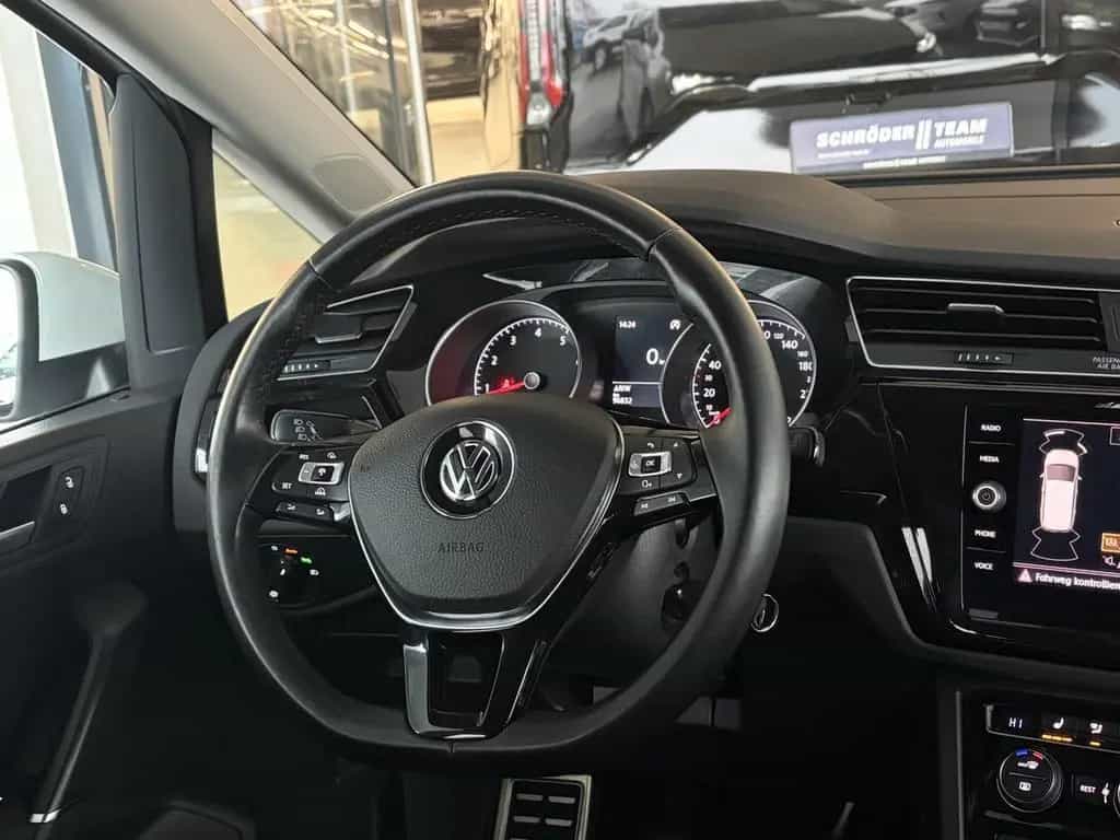 Volkswagen Touran R-Line Sound BMT/Start-Stopp 06/2018-photo-9