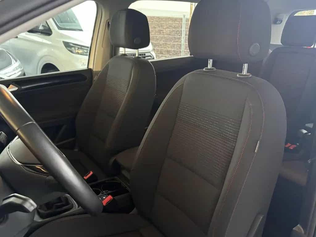 Volkswagen Touran R-Line Sound BMT/Start-Stopp 06/2018-photo-14