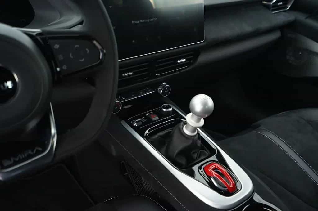 Lotus Emira V6 First Edition Coupé Alcantara / 20 Zoll 06/2023-photo-7