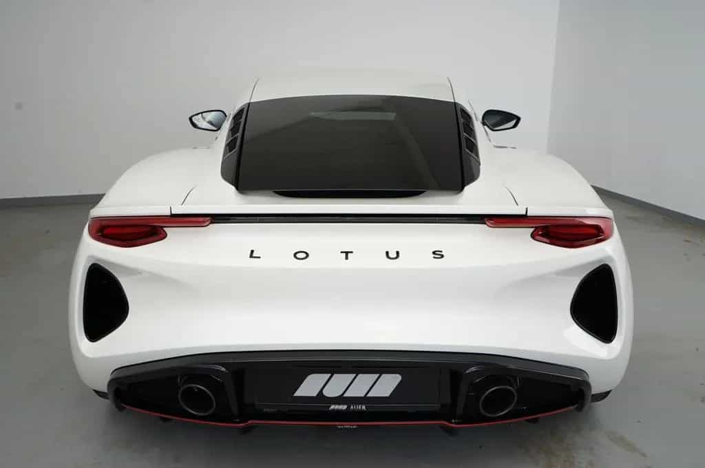 Lotus Emira Turbo SE Racing Line Coupé Drivers Pack null-photo-3