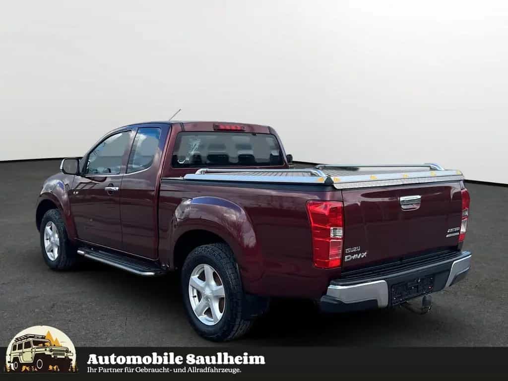 Isuzu D-Max Space Cab 4WD Custom*1HAND*AHK-3.5 To* 10/2013-photo-1