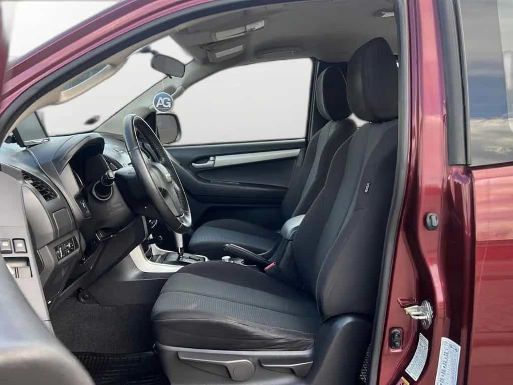 Isuzu D-Max Space Cab 4WD Custom*1HAND*AHK-3.5 To* 10/2013-photo-10