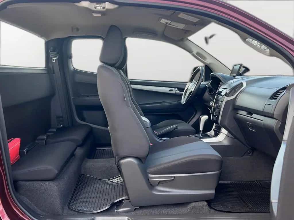 Isuzu D-Max Space Cab 4WD Custom*1HAND*AHK-3.5 To* 10/2013-photo-13