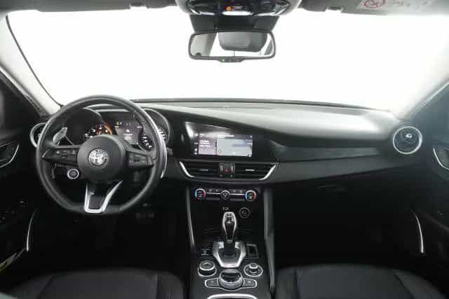 Alfa Romeo Giulia ROMEO Giulia Giulia 2.2 Turbodiesel 190 CV 12/2021-photo-4