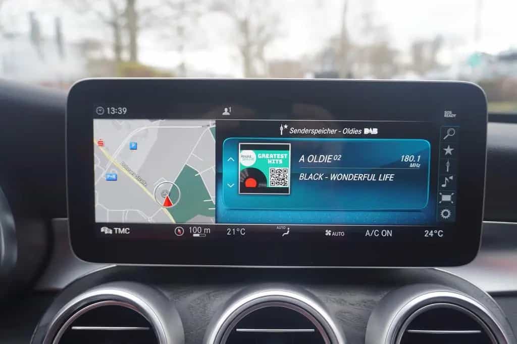 Mercedes-Benz C 300 C300 T-Modell  AMG Line Aut. LED Navi AHK Kamera 01/2019-photo-13