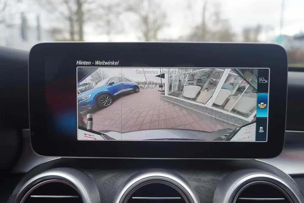 Mercedes-Benz C 300 C300 T-Modell  AMG Line Aut. LED Navi AHK Kamera 01/2019-photo-14
