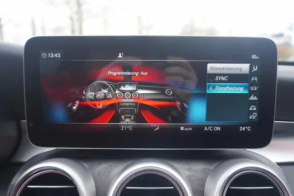 Mercedes-Benz C 300 C300 T-Modell  AMG Line Aut. LED Navi AHK Kamera 01/2019-photo-17