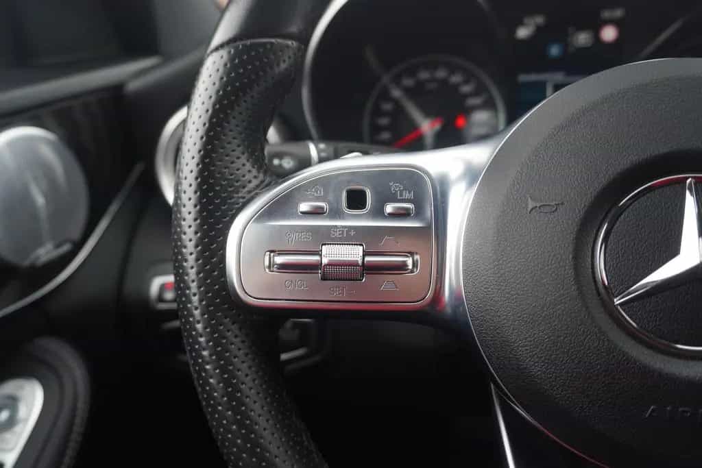 Mercedes-Benz C 300 C300 T-Modell  AMG Line Aut. LED Navi AHK Kamera 01/2019-photo-23