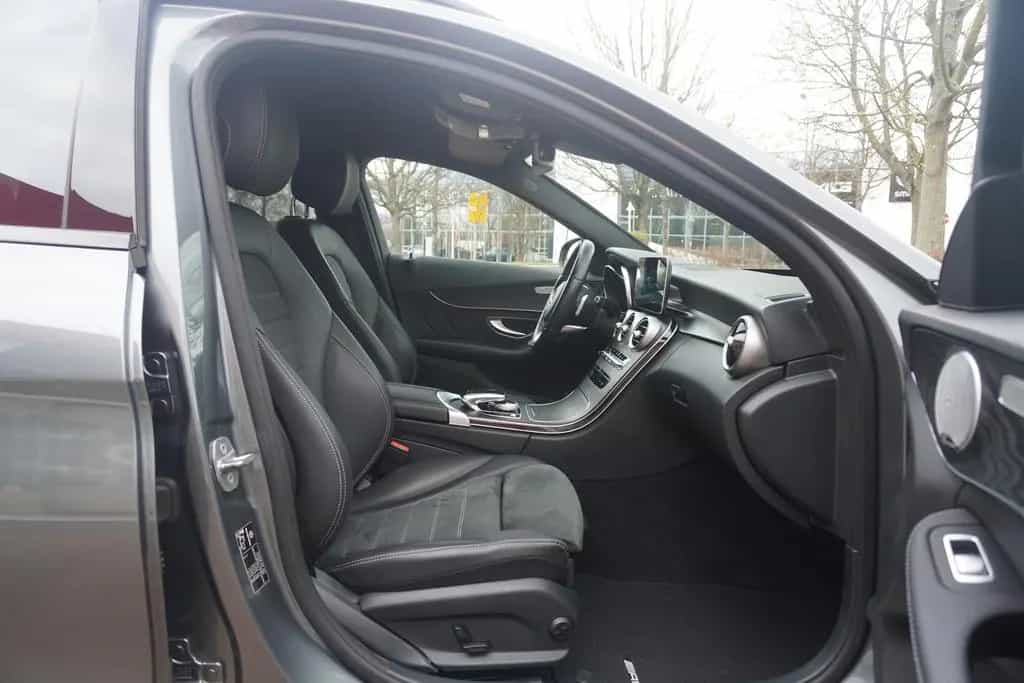 Mercedes-Benz C 300 C300 T-Modell  AMG Line Aut. LED Navi AHK Kamera 01/2019-photo-31