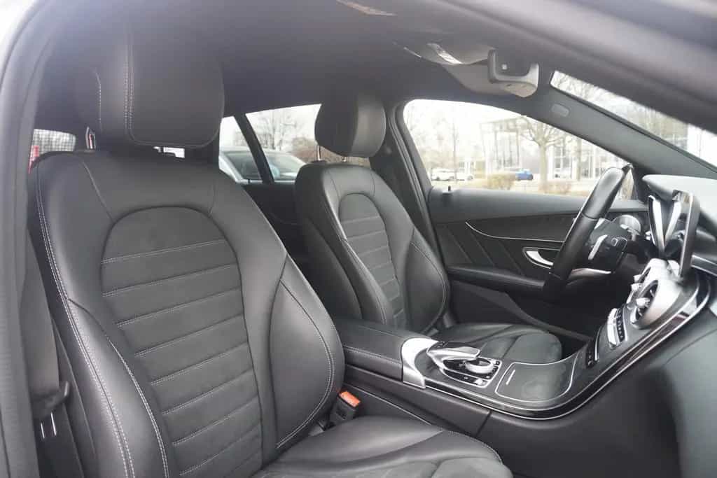 Mercedes-Benz C 300 C300 T-Modell  AMG Line Aut. LED Navi AHK Kamera 01/2019-photo-32