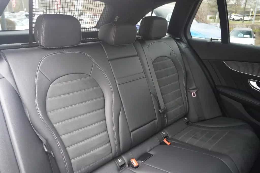 Mercedes-Benz C 300 C300 T-Modell  AMG Line Aut. LED Navi AHK Kamera 01/2019-photo-34