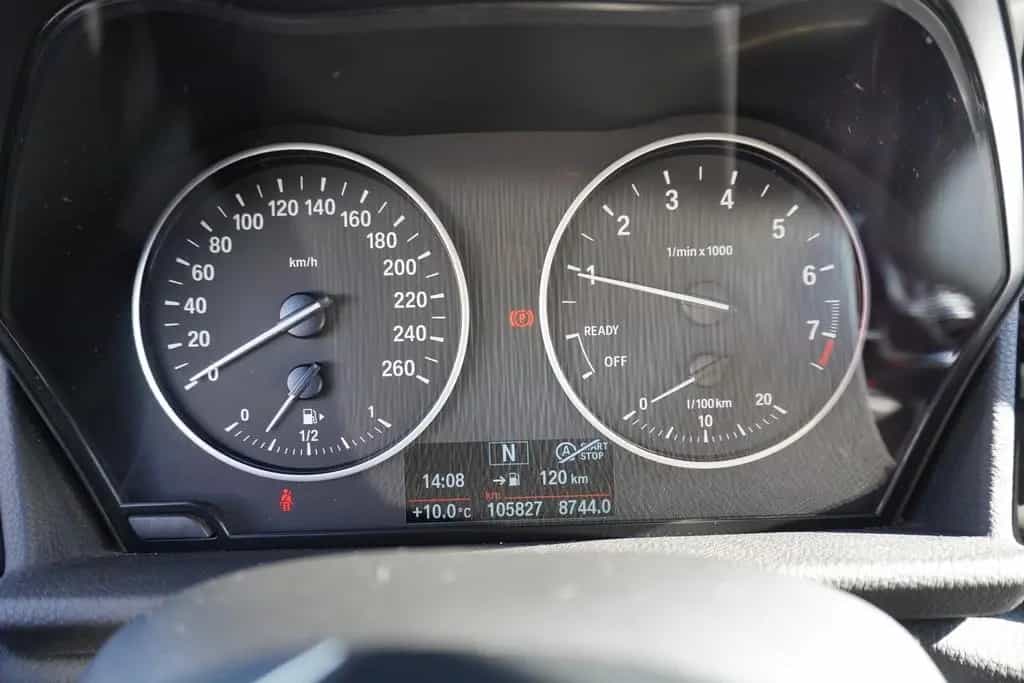 BMW 2 Series 218i Active Tourer Sport Line Navigation Sitzhei 10/2017-photo-11