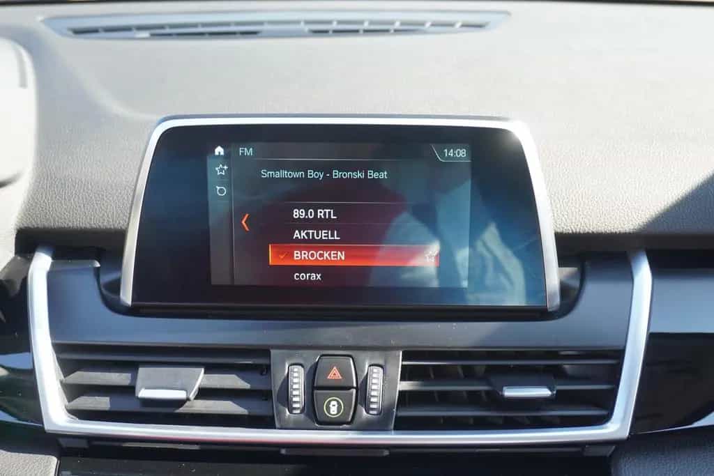 BMW 2 Series 218i Active Tourer Sport Line Navigation Sitzhei 10/2017-photo-13