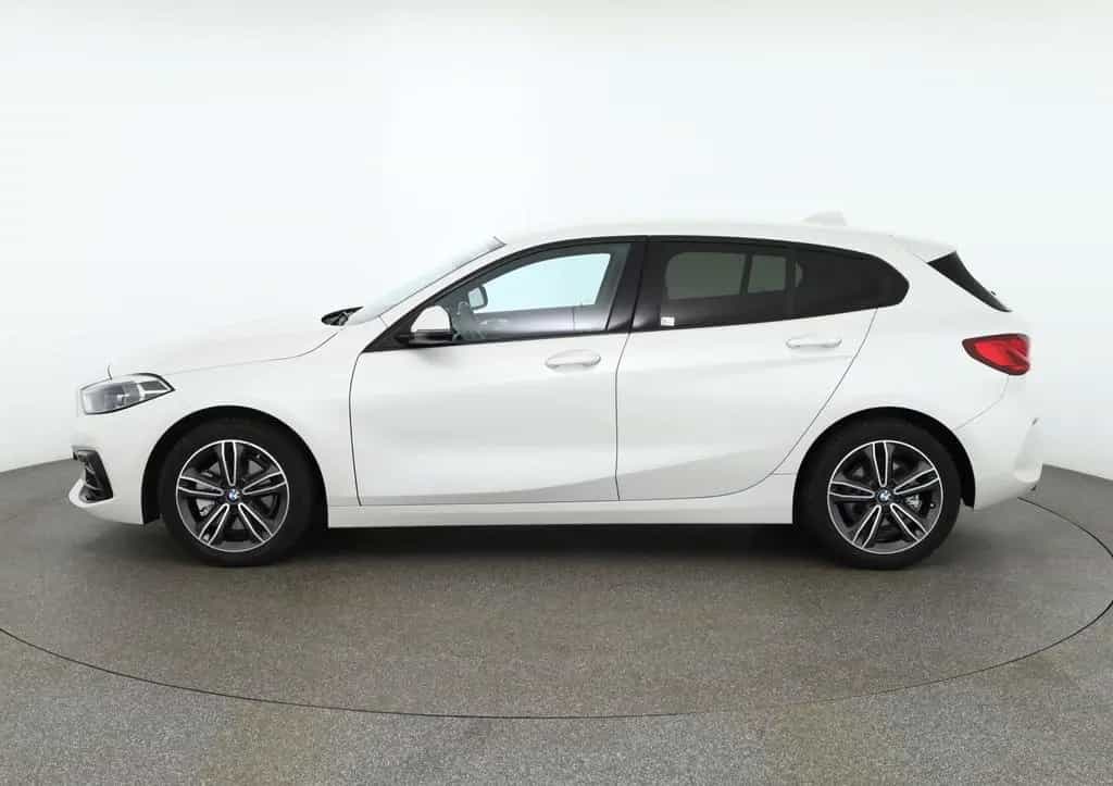 BMW 118 dA Sport Line LED Navi DAB Teilleder Sitzhzg. 07/2020-photo-1