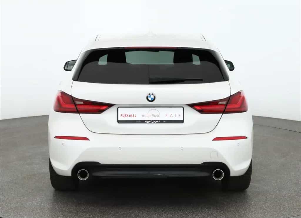 BMW 118 dA Sport Line LED Navi DAB Teilleder Sitzhzg. 07/2020-photo-3