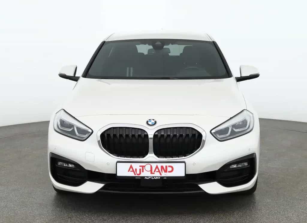 BMW 118 dA Sport Line LED Navi DAB Teilleder Sitzhzg. 07/2020-photo-7