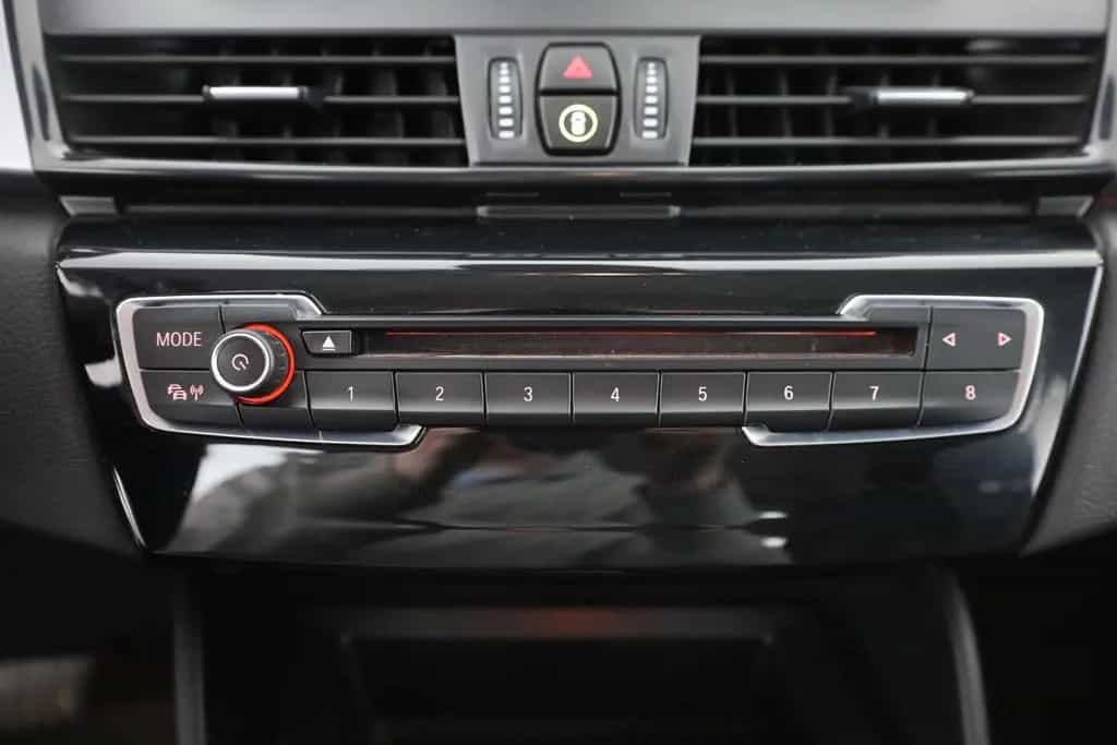 BMW 220 d Gran Tourer Advantage LED Navi PDC AHK 04/2018-photo-11