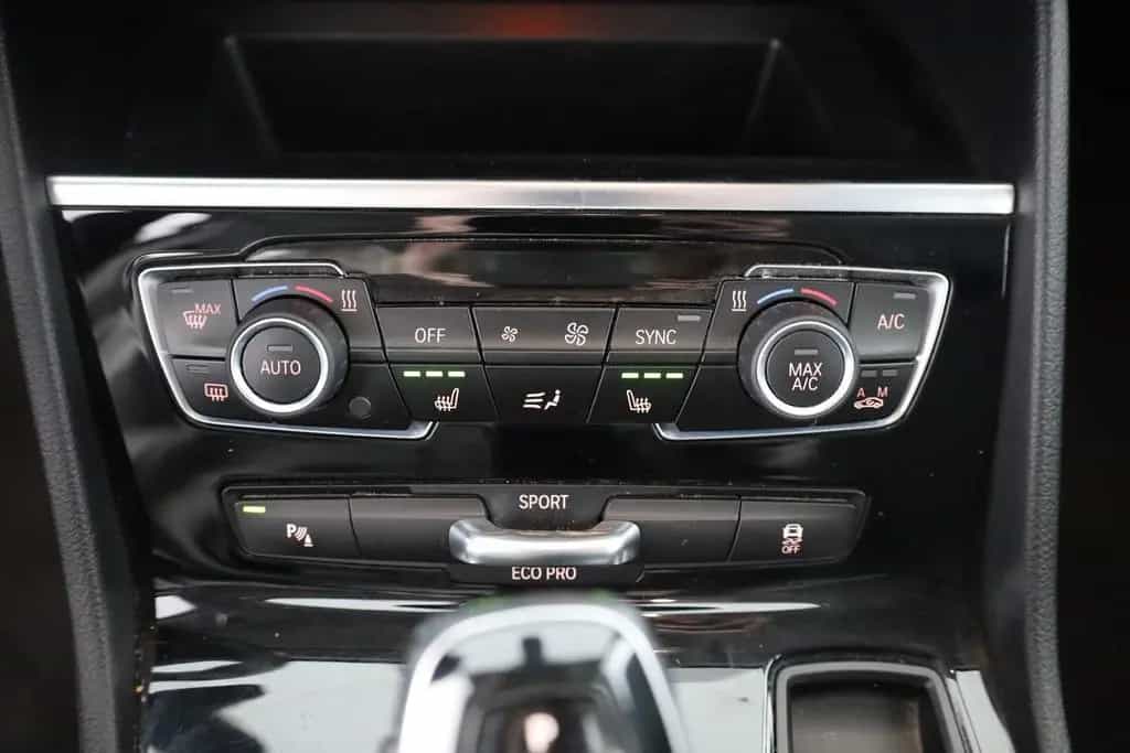 BMW 220 d Gran Tourer Advantage LED Navi PDC AHK 04/2018-photo-12