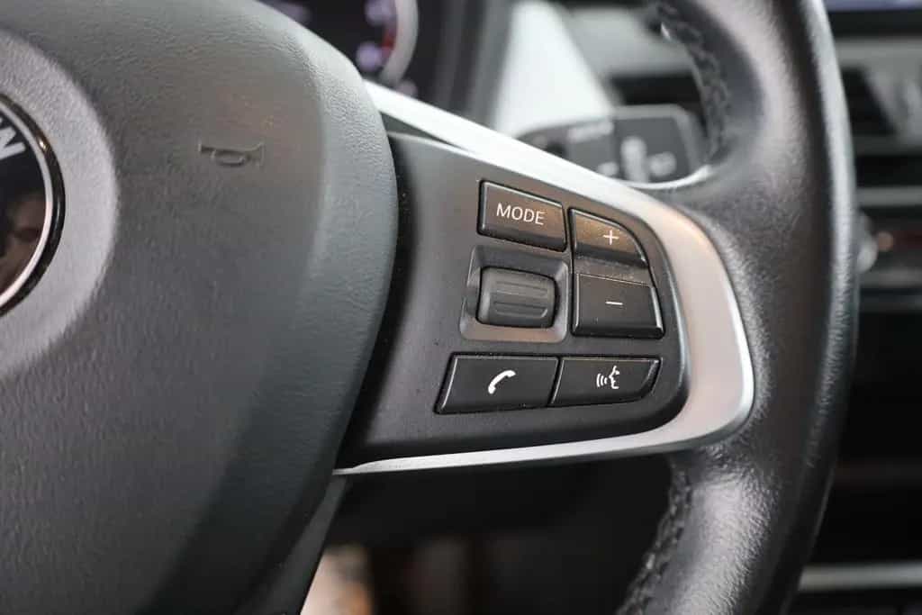 BMW 220 d Gran Tourer Advantage LED Navi PDC AHK 04/2018-photo-17