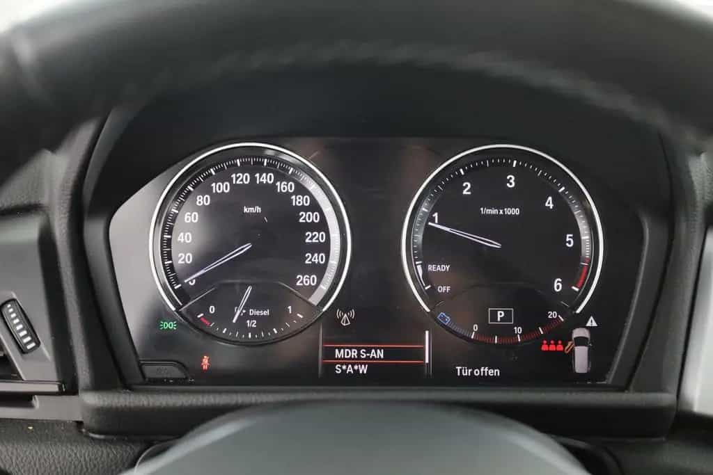BMW 220 d Gran Tourer Advantage LED Navi PDC AHK 04/2018-photo-18