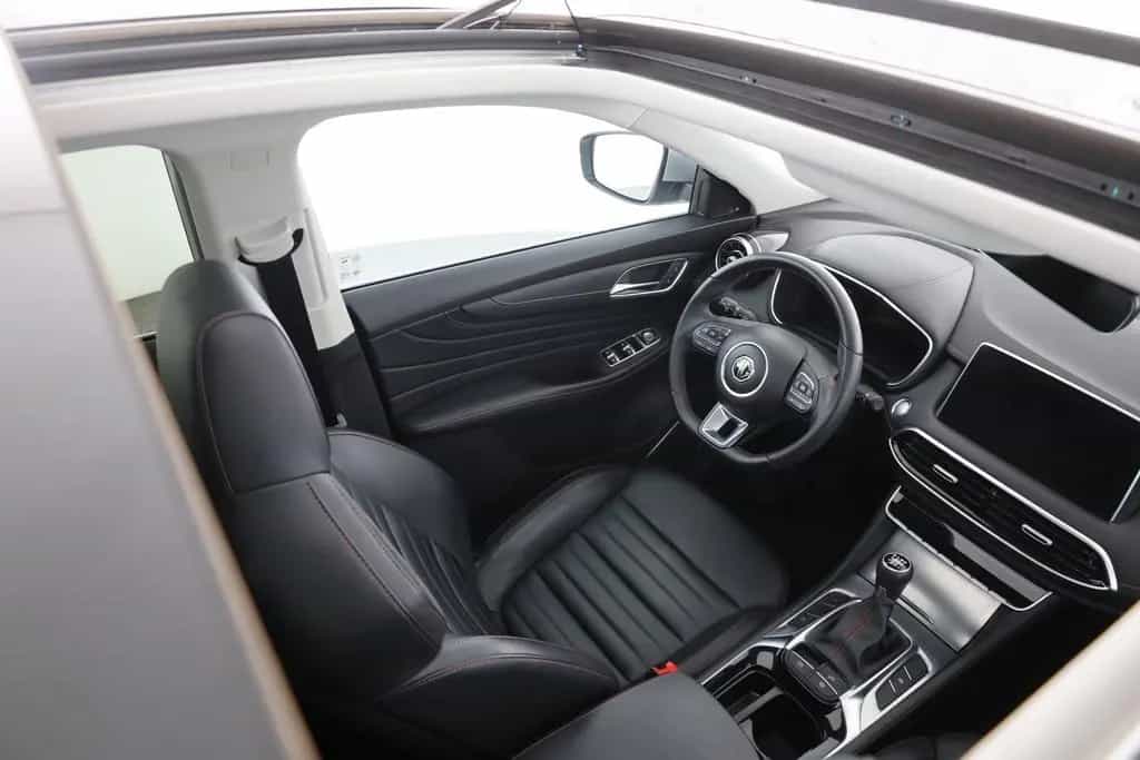 MG HS 1.5 T-GDI Luxury LED Pano Navi 360° 11/2023-photo-24