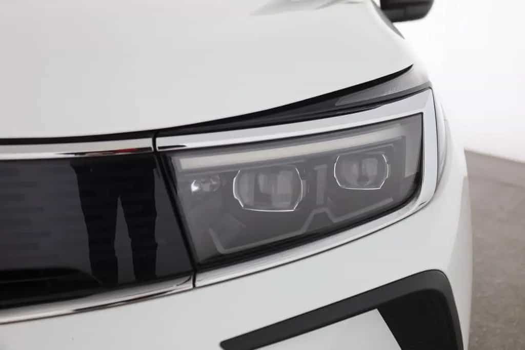 Opel Grandland 1.5 CDTI Elegance LED Navi AHK 360° 01/2023-photo-27