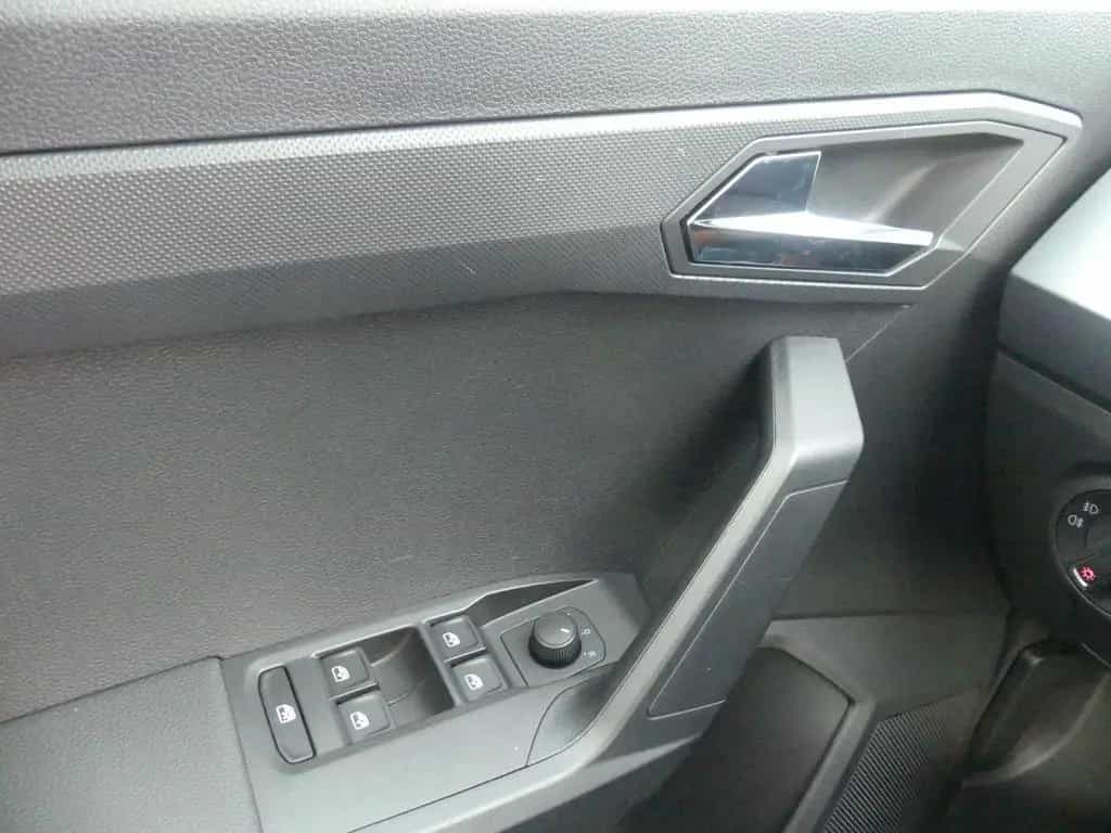 Seat Arona 1.0 TSI Xcellence Klima Sitzheizung PDC 06/2020-photo-23