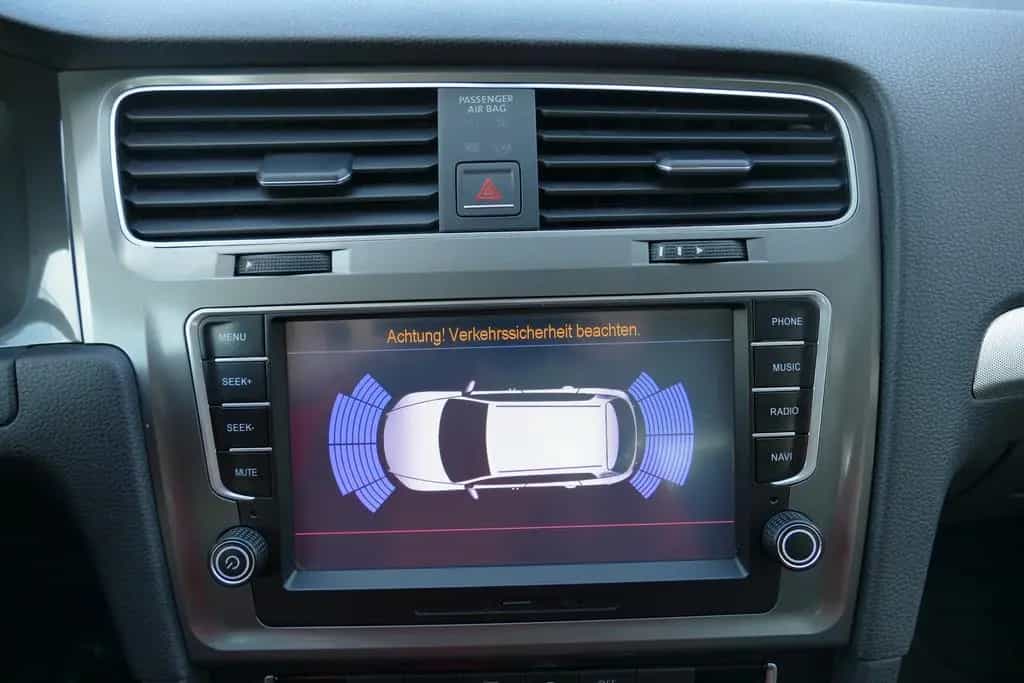 Volkswagen Golf VII 1.0 Trendline Klima PDC Bluetooth 09/2017-photo-15