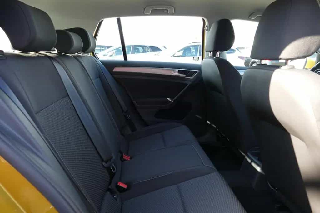 Volkswagen Golf VII 1.0 Trendline Klima PDC Bluetooth 09/2017-photo-23