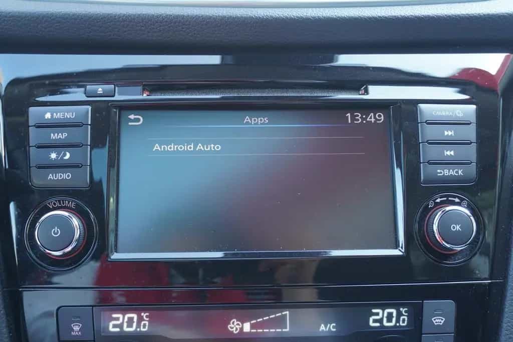 Nissan Qashqai 1.3 N-Connecta Klimaaut. Navi Panorama 02/2020-photo-24