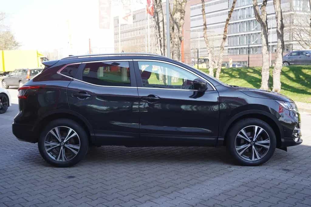 Nissan Qashqai 1.3 N-Connecta Klimaaut. Navi Panorama 02/2020-photo-3