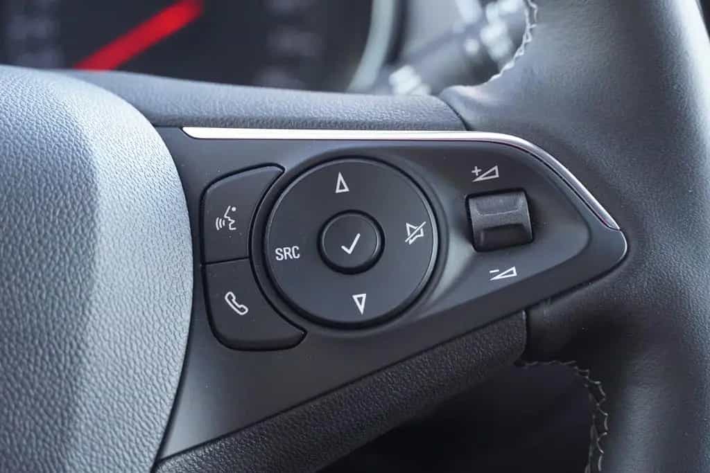 Opel Crossland (X) Crossland 1.2 LED Navi Kamera Teilleder Keyless 09/2024-photo-23