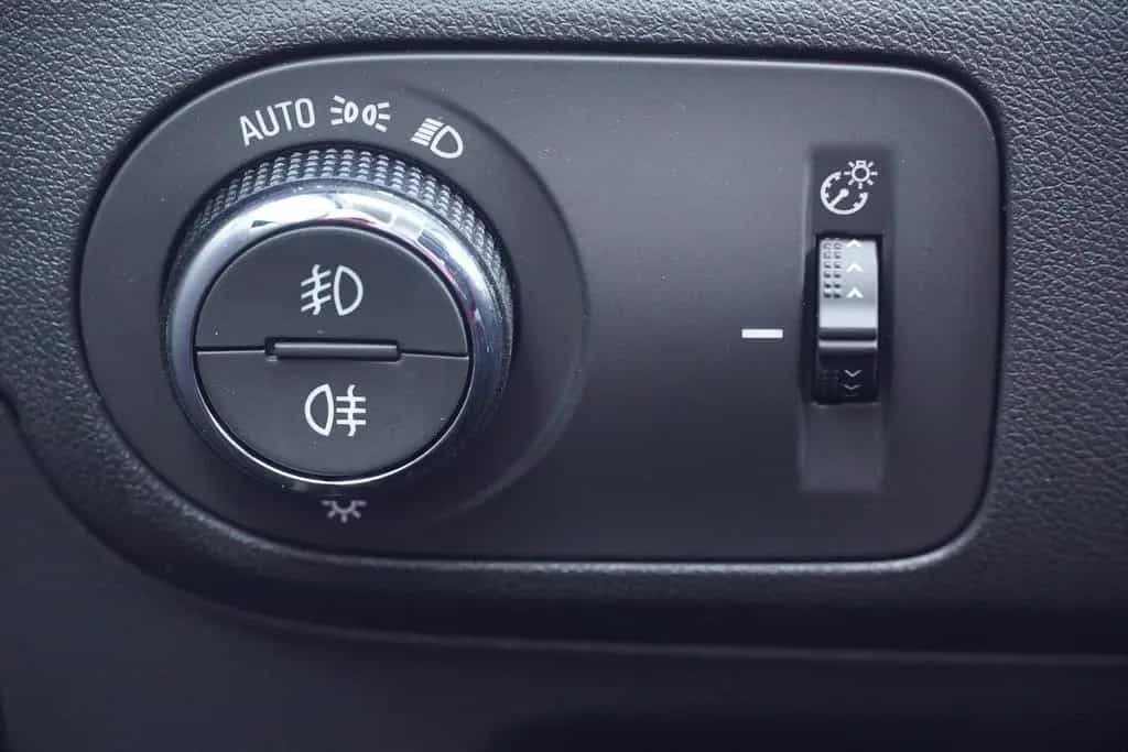 Opel Crossland (X) Crossland 1.2 LED Navi Kamera Teilleder Keyless 09/2024-photo-27