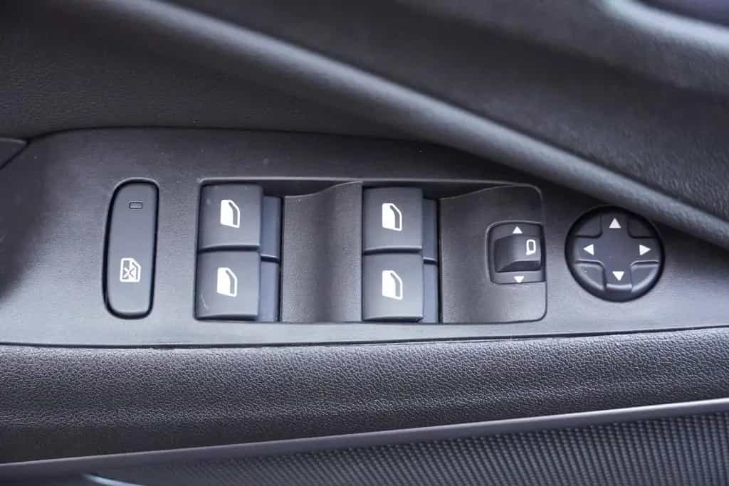 Opel Crossland (X) Crossland 1.2 LED Navi Kamera Teilleder Keyless 09/2024-photo-28