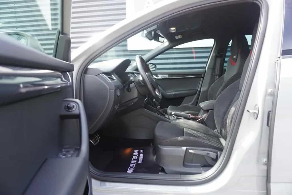 Skoda Octavia RS VIRTUAL|SONDERLACKIERUNG|NAVI|LED 07/2020-photo-11