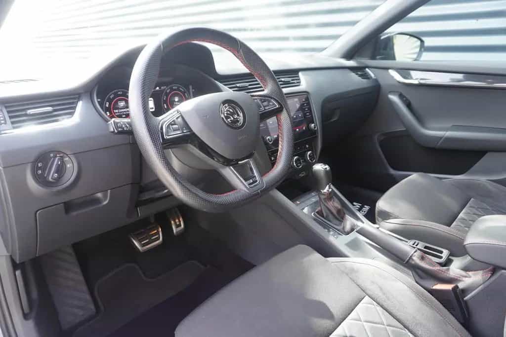 Skoda Octavia RS VIRTUAL|SONDERLACKIERUNG|NAVI|LED 07/2020-photo-12