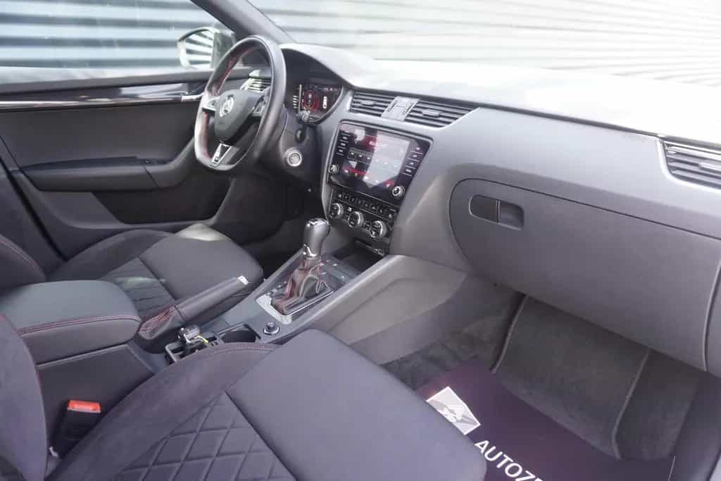 Skoda Octavia RS VIRTUAL|SONDERLACKIERUNG|NAVI|LED 07/2020-photo-16