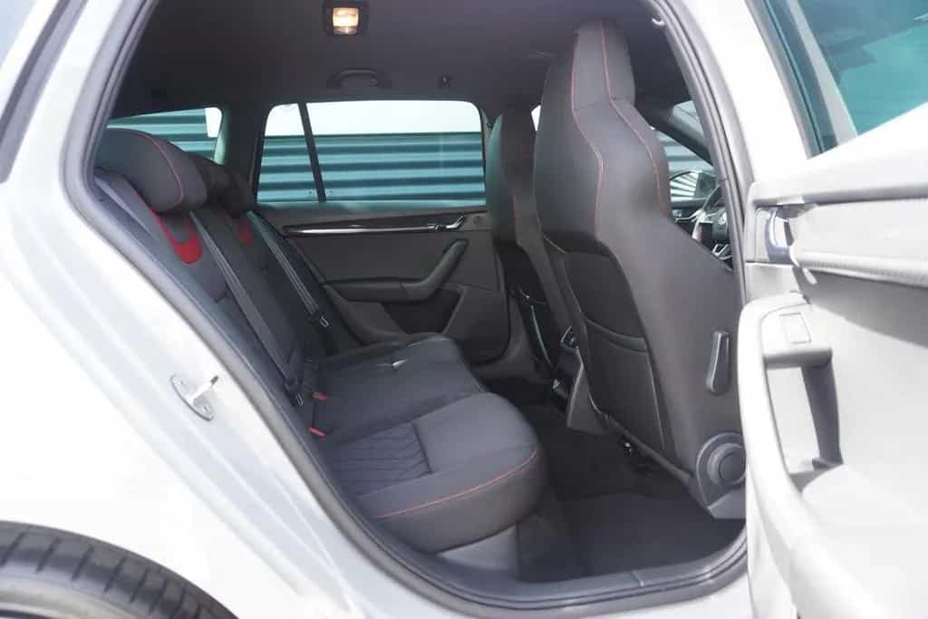 Skoda Octavia RS VIRTUAL|SONDERLACKIERUNG|NAVI|LED 07/2020-photo-18