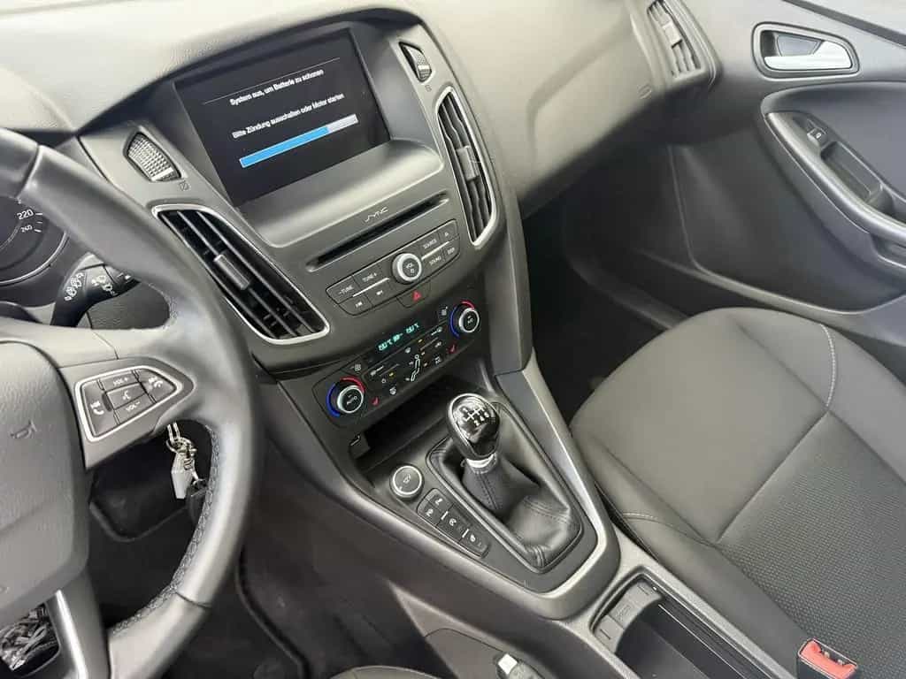 Ford Focus 1.0 EcoBoost Business, Navi, Klimaautom. 03/2017-photo-4