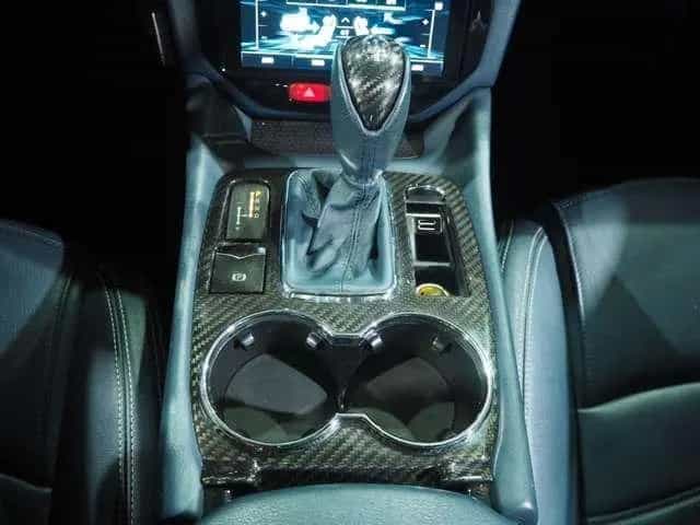 Maserati GranTurismo MC Autoshift 01/2013-photo-16