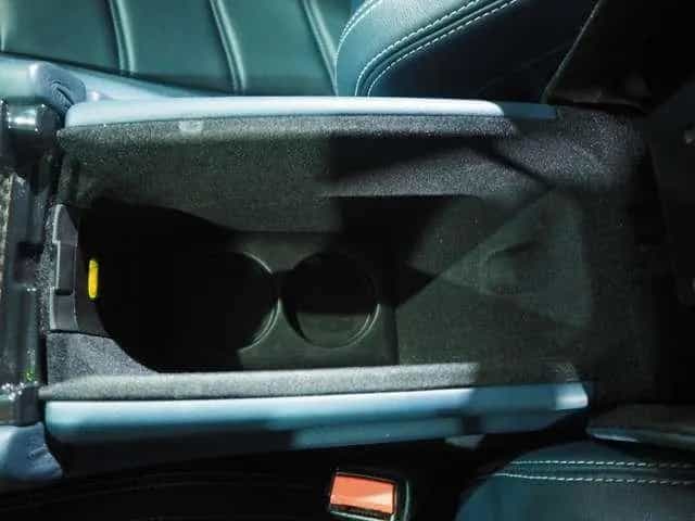 Maserati GranTurismo MC Autoshift 01/2013-photo-23
