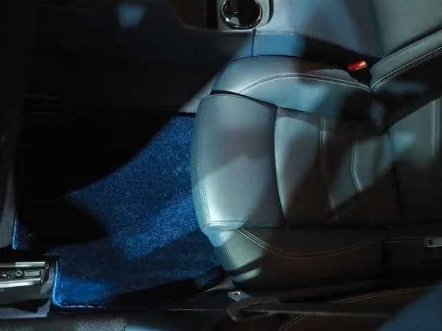 Maserati GranTurismo MC Autoshift 01/2013-photo-30