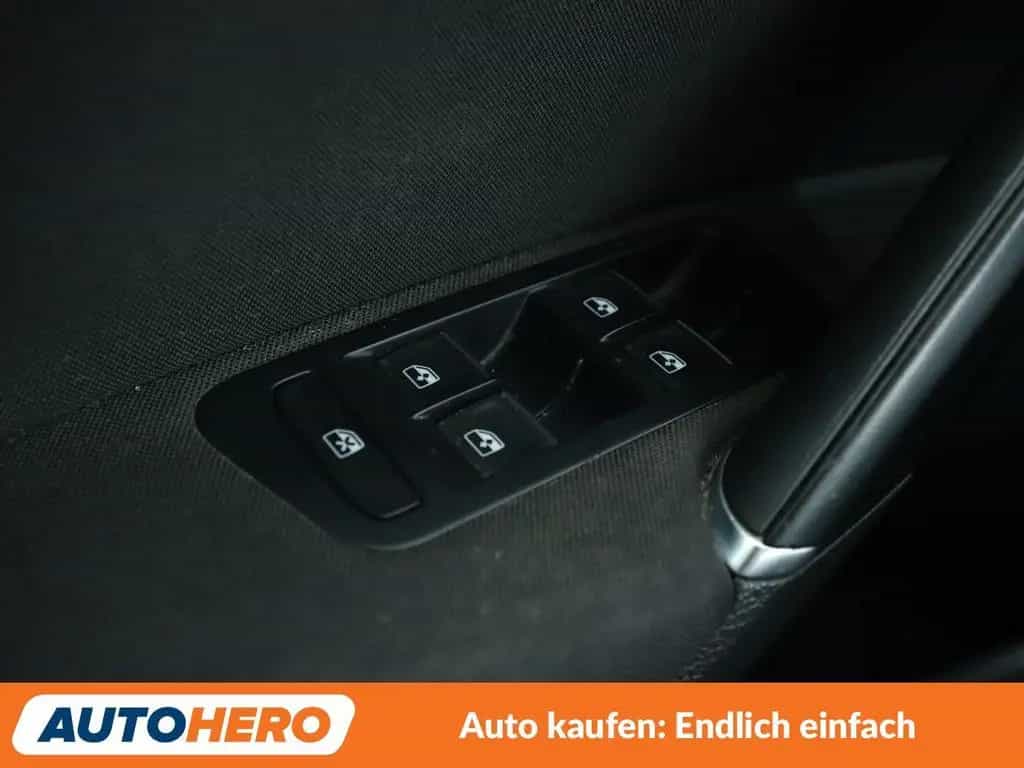Volkswagen Golf VII 1.4 TSI Highline BM Aut.*ACC*CAM*PDC* 02/2017-photo-25