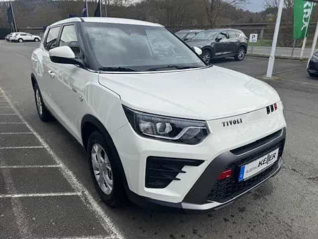KGM Tivoli null-photo-1