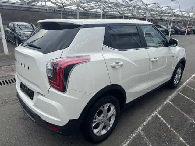 KGM Tivoli null-photo-6