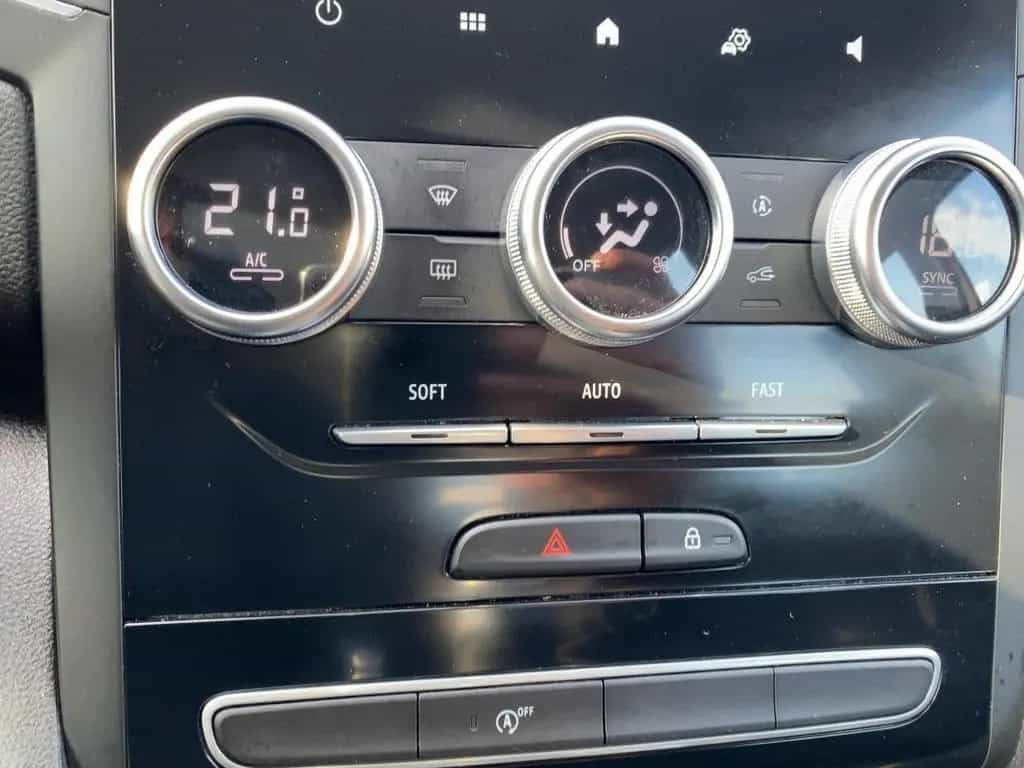 Renault Megane IV 1.3 TCe 140 Grandtour GPF Zen LED*NAVI 04/2021-photo-13