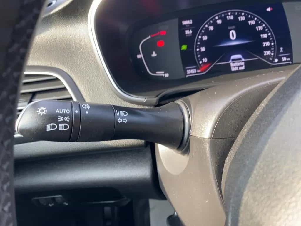 Renault Megane IV 1.3 TCe 140 Grandtour GPF Zen LED*NAVI 04/2021-photo-19