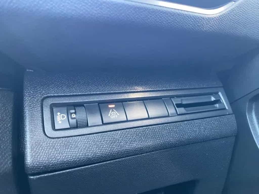 Peugeot 3008 1.2 PureTech 130 Active Pack AHK*CAM*LED*SH 02/2022-photo-18
